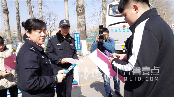 网购陷阱多!济宁男子9800买高档摩托,钱汇去车