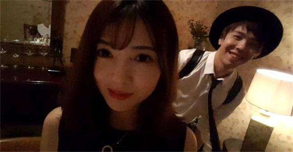 慕诗琪爆照网友发现亮点!已与LOL小漠同居?