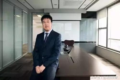 壕送每位员工1辆百万特斯拉！他做出最牛逼产品截胡腾讯！