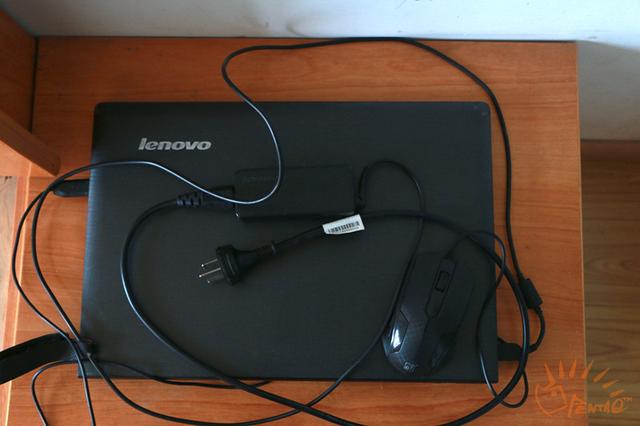 LPL选手:10岁遭车祸断肢 被歧视曾割腕自残_|