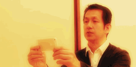 扫墓界的AR应用 让你能看到逝去的亲友并与他对话