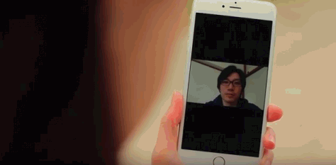 扫墓界的AR应用 让你能看到逝去的亲友并与他对话
