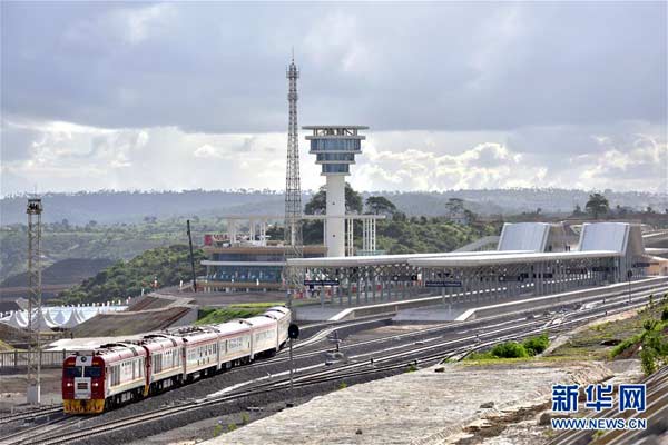 唐驳虎：蒙内铁路，绝对是肯尼亚的国家再造之功