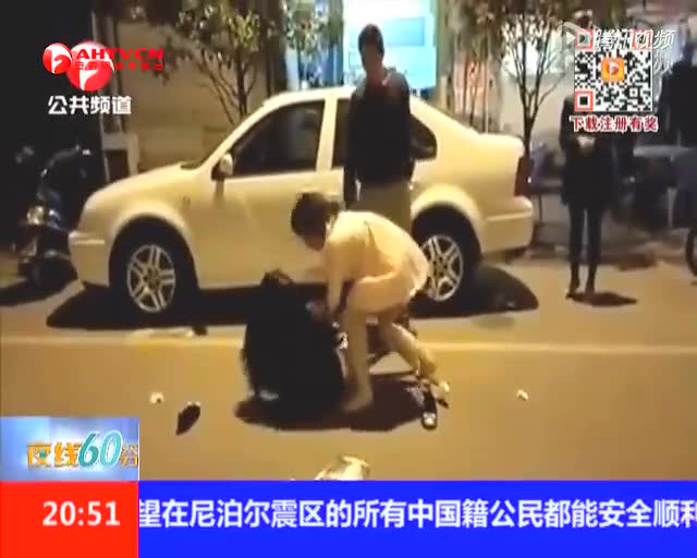 小三被原配当街殴打,最终却收获真爱