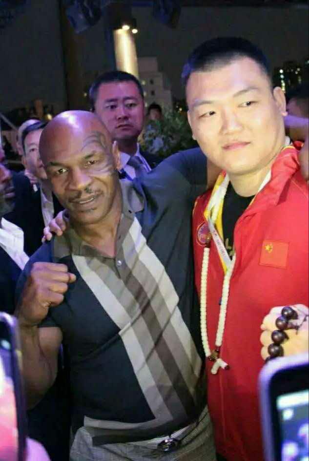 张君龙排名亚洲重量级第一,帕奎奥戈洛夫金分