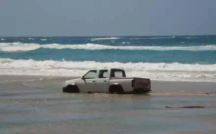 勘探队非洲求生记：中国公司海外找矿的艰辛惊险