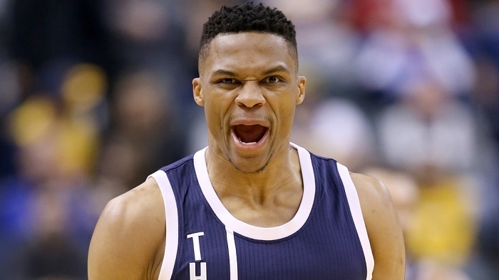 威少摔球偷袭裁判脑袋吃T 单季竟超考神领跑全