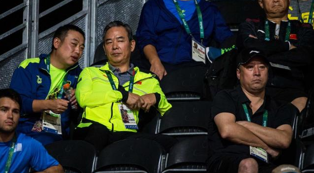 前国脚自荐足协主席获球迷力挺:至少是个踢足