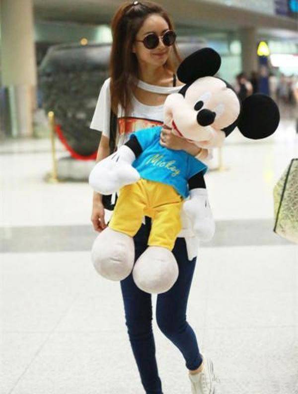 原来娱乐圈有这么多夹娃娃高手！可他们的姿势…