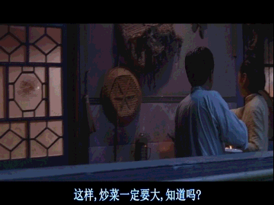 应该是苦力强动的手! 天了噜,酱爆,你在干什么啊?