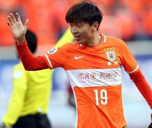 主力要求屡遭拒绝 本土当红锋霸仍将为鲁能效力