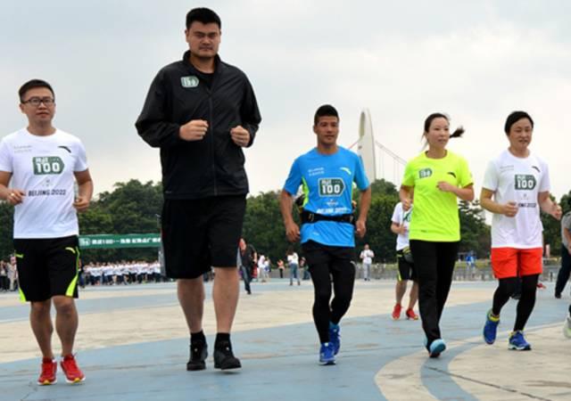 个子矮跑得快!姚明是个好球员但不是一个好跑