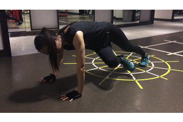 想练出迷人腹肌和翘臀?不妨跟着健身专家这样做!