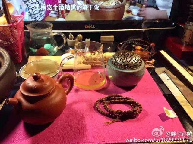 于谦包着长颈鹿的蜜蜡OUT了!德云社大咖们的文玩撑起个文玩店