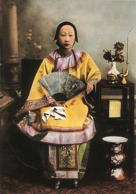 清代女人三寸金莲最真实照片，连小女孩也要缠足_凤凰网