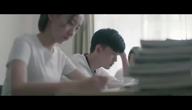 情书自动发布v情书播放系电影电影《小概念》日前治愈青春版预告片老电影万里远征图片
