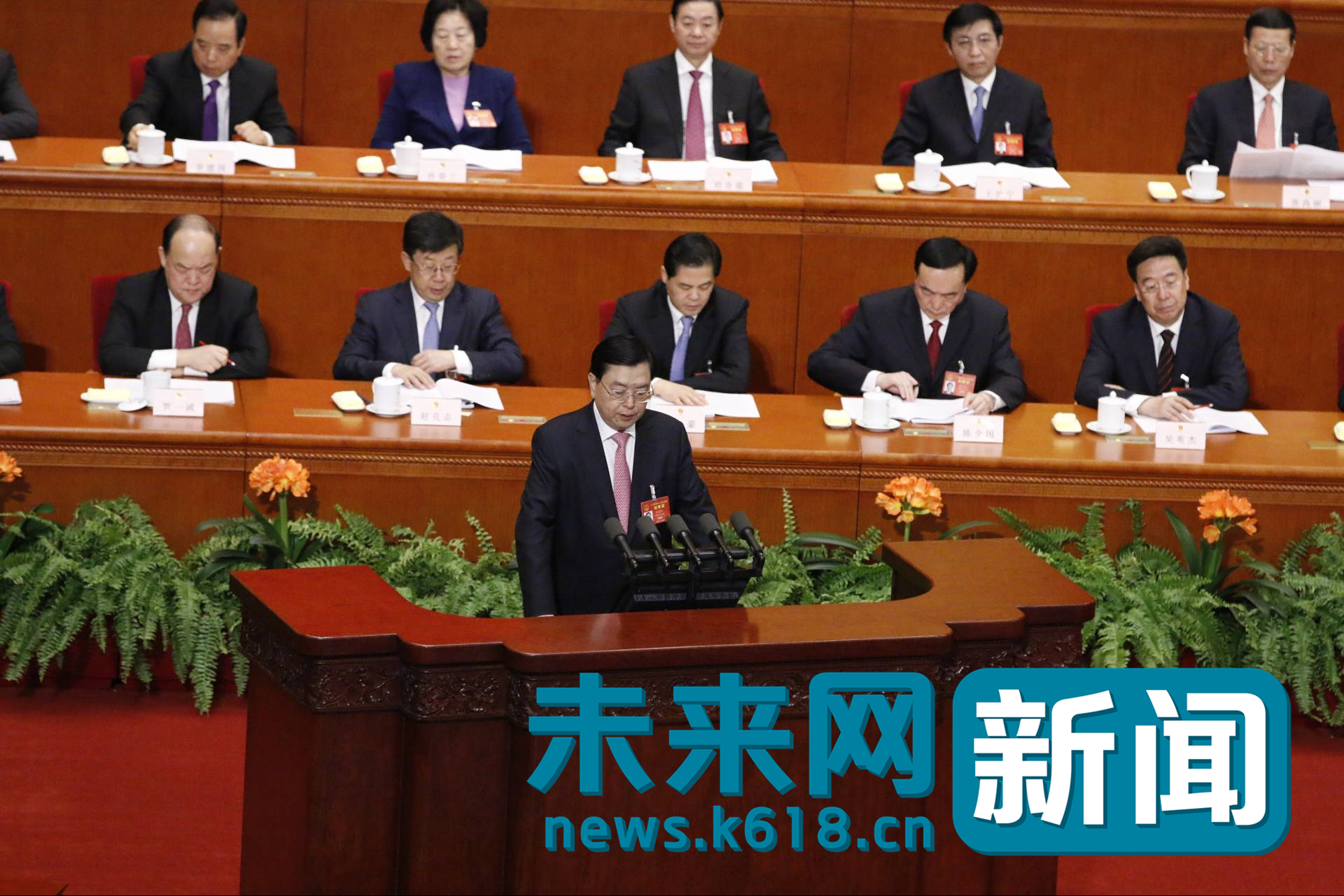 张德江:对香港基本法第104条作出解释坚决反对