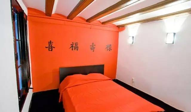 西班牙搞的中国特色酒店,差点给吓死