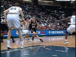 gif-左手右手一个慢动作 于汉超补时花式送点