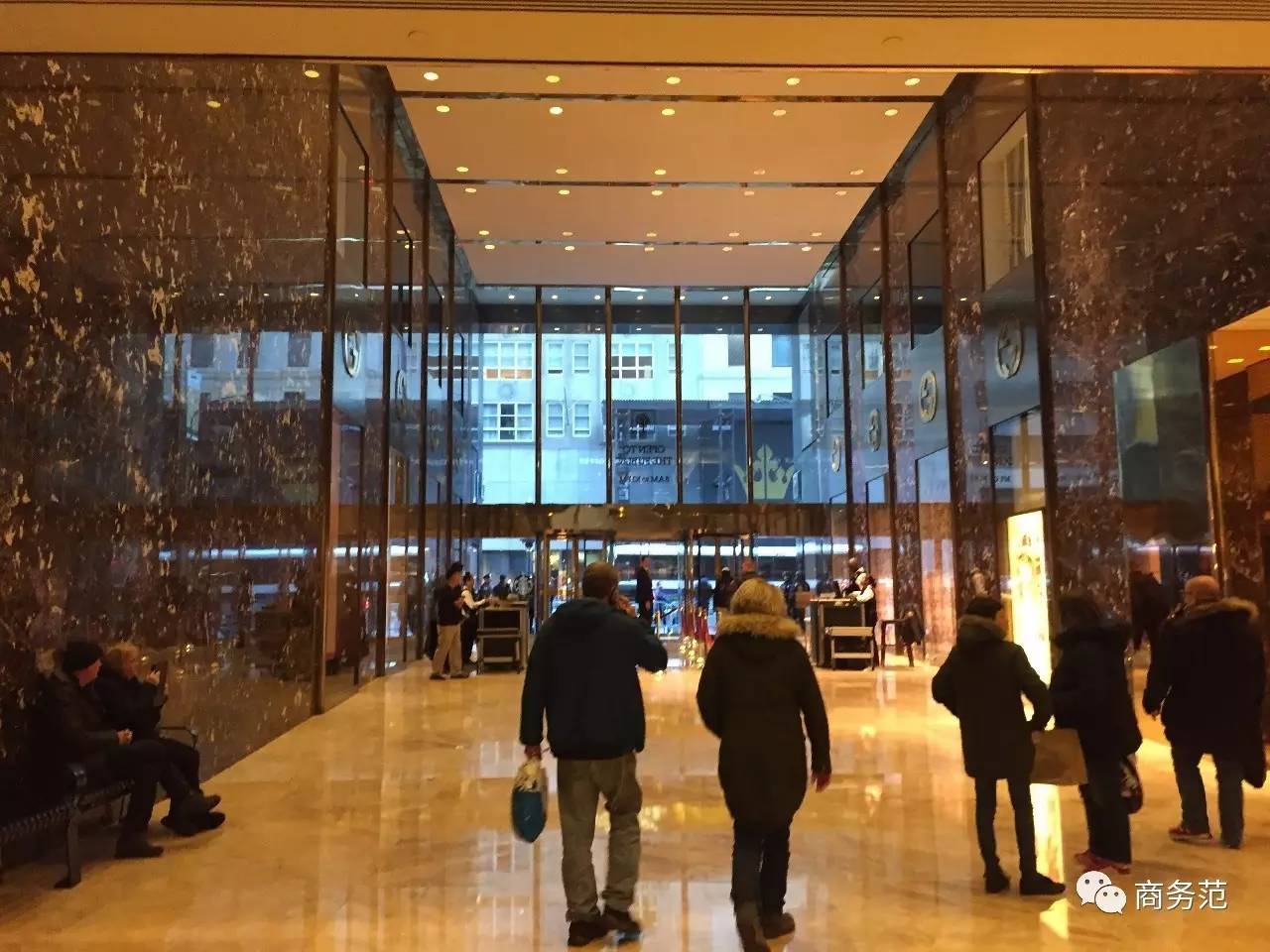 买Tiffany、Coach肯定是美国最便宜,但LV价格