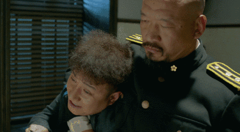 文章无需自怜,至少《剃刀边缘》还是可以的!