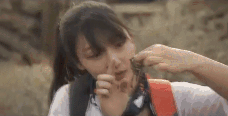 柳岩并不是靠胸上位,她的孝顺比她的奋斗史更感动