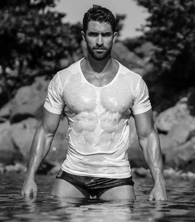 肌肉是男人最好的外衣,晒晒自己的肌肉吧!