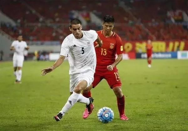 世界杯十强赛,国足大战伊朗,一分就赢!