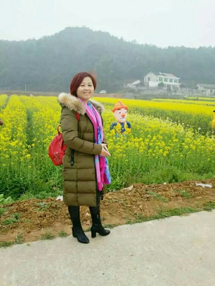 三春秀色花照水 春华春色美丽村姑 范军 第7号