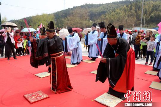 图为农耕祭活动。 赖好 摄 图为农耕祭活动。 赖好 摄