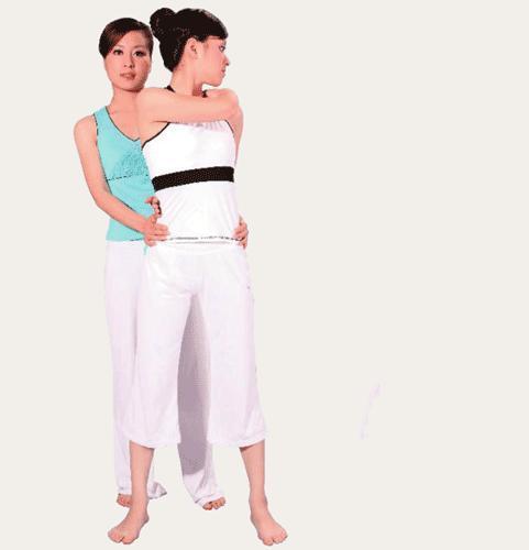 瑜伽体式-腰躯转动式 消除腰两侧及腹部多余脂