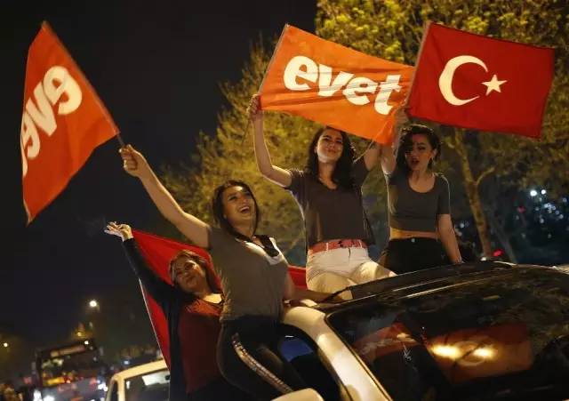 土耳其出大事了！西方媒体惊呼这个国家已经“灭亡”！