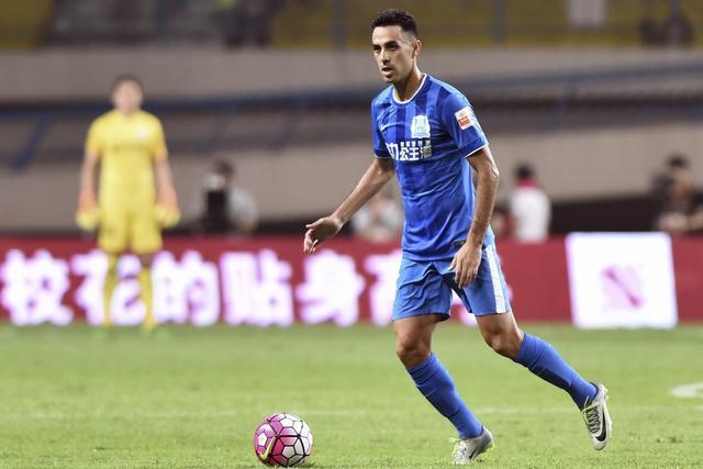 4场6球中超第一枪王!无敌扎哈维打爆苏宁 富力