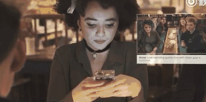 社交媒体是一把双刃剑:它让我们学会分享;但它有时候也会反过来控制