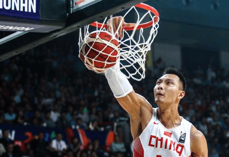 CBA本土球员工资排行榜:37岁老将第5 阿联一