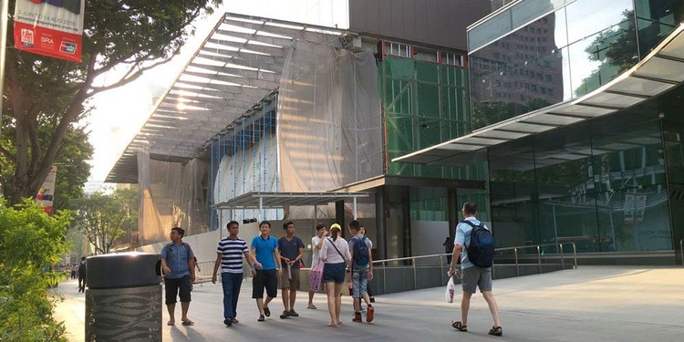东南亚首家Apple Store在新加坡成立，预计下个月开业