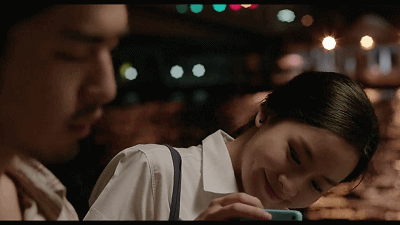 两人的关系也就止于那个激烈但短暂的吻了,电影最后谢虹躺在床上睡觉