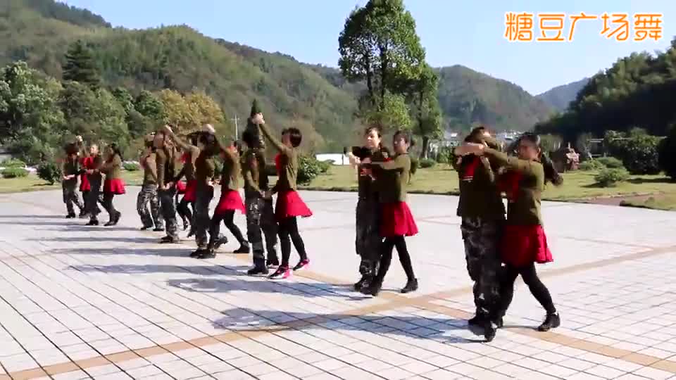 北京冬冬水兵舞第二套