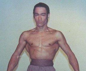 成龙、李连杰 、甄子丹与李小龙的差距在哪里