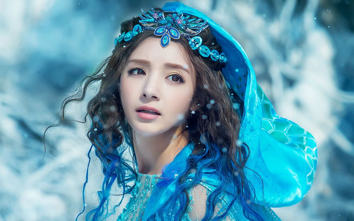 新疆出美女:五朵冰山雪莲,最后一位雪国少女穿
