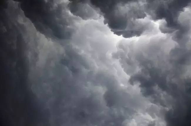 又要变天了!暴雨 大风 五一欠下的雨水 通通还给你!