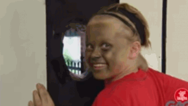 新闻 图说嘉兴 ></p></a> 正文   这几个人物雕塑不错,来来来,一起合张照吧!