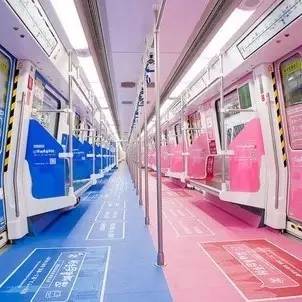 扎心了！深圳开表白地铁，还有单身专用车厢…