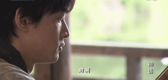 他在剧中饰演易小川(蒙毅也是他)和谭凯饰演的项羽说话的时候,不自觉