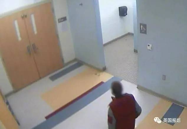 不堪凌霸上吊自杀,监控视频记录下惨剧