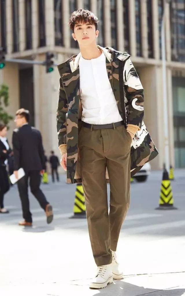 许魏洲、李易峰为工装服正名,华晨宇迷上老头