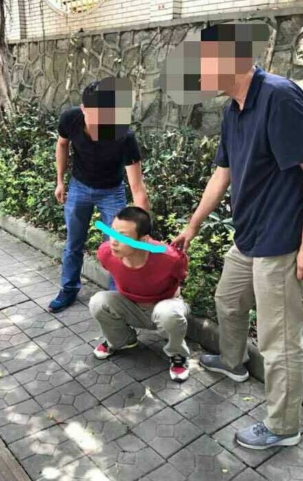 心疼!因债务纠纷迁怒孩子 广州7岁男孩被父母