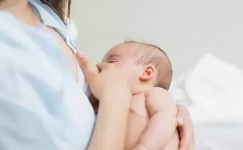 关于母乳喂养的谣言，你中招了几个？
