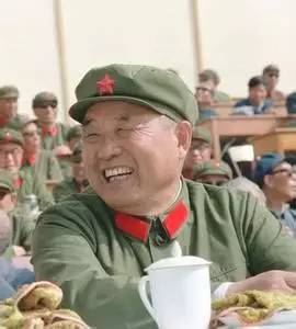 为抑制林彪势力增长 毛泽东选哪位将军“掺沙子”