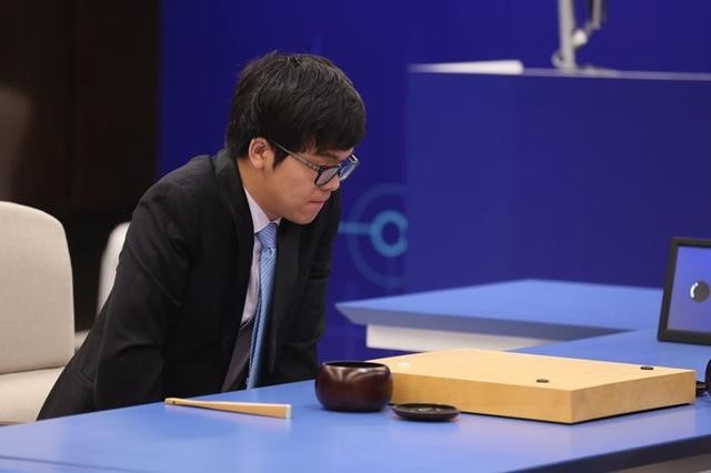 柯洁完败，输1/4子是AlphaGo事先设定好的？